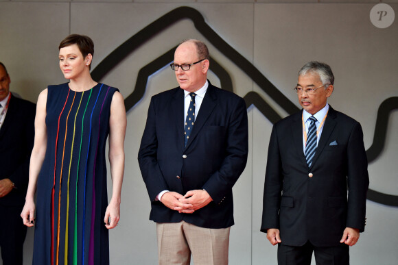 Le roi de Malaisie, Abdullah Shah, le prince Albert II de Monaco et la princesse Charlène de Monaco - Remise de prix du 80ème Grand Prix de Monaco de Formule 1 à Monaco le 28 Mai 2023. © Bruno Bebert/Bestimage 