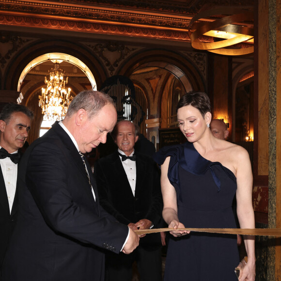 Le prince Albert II de Monaco et la princesse Charlene de Monaco ont reçu cette année un Maria Callas Award - Cérémonie des " Maria Callas " Awards à l'Opéra de Monte-Carlo avec I.Efthimiou, Présidente & Fondatrice du Monaco Gala & Awards. Le Maria Callas Monaco Gala & Awards devient une institution annuelle à Monaco destinée à célébrer l'art et l'opéra ainsi qu'à défendre chaque année une nouvelle cause caritative. Le 12 mai 2023 à Monaco. © Claudia Albuquerque / Bestimage 