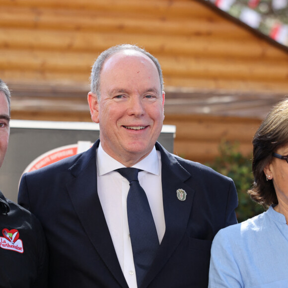 Le prince Albert II de Monaco, La princesse Stéphanie de Monaco - 4ème rencontre des sites historiques Grimaldi sur la place du palais Princier à Monaco le 10 juin 2023. © Claudia Albuquerque / Bestimage 