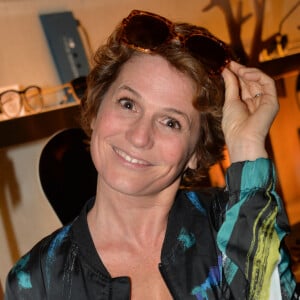 Exclusif - Maureen Dor - Lancement de la marque de lunettes "Nathalie Blanc" au restaurant "Ma Cocotte" à Saint-Ouen le 24 septembre 2015.