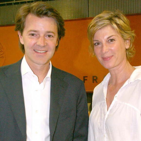 Le tandem a officialisé sa relation à l'été 2008.
François Baroin et Michèle Laroque - Tournoi de Roland-Garros, le dimanche 31 mai 2009