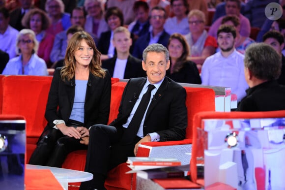 Exclusif - Carla Bruni-Sarkozy, Nicolas Sarkozy et Michel Drucker - Enregistrement de l'émission "Vivement Dimanche" à Paris le 30 septembre 2019. Diffusion le 06/10/2019 sur France 2 . © Guillaume Gaffiot/Bestimage