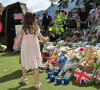 Les victimes sont alors en urgence absolue. Fort heureusement, elles parviennent toutes à se remettre de ce drame épouvantable.
Hommage aux victimes de l'attaque au couteau dans le parc des jardins de l'Europe à Annecy le 11 juin 2023. © Frédéric Chambert / Panoramic / Bestimage 