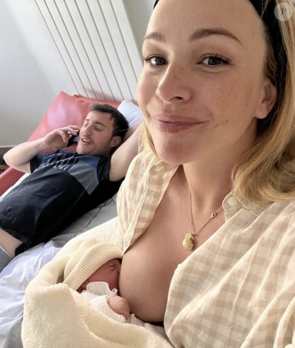 Cindy Poumeyrol a eu trois filles avec son mari Thomas Chenut. Instagram