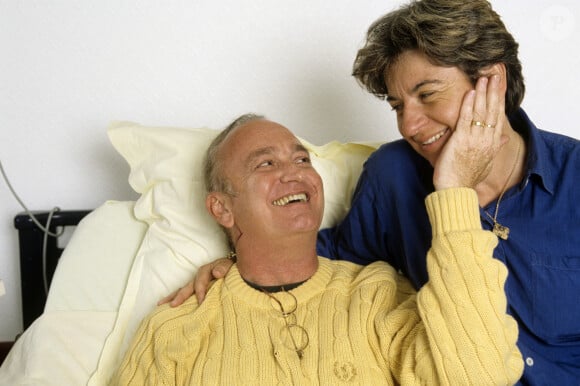 Archives - En France, à l'hôpital du Chesnay, Alain Gillot-Petre et sa femme Marie-Claude Gillot-Petre