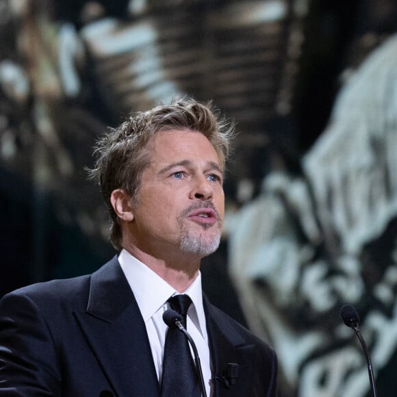 Brad Pitt - David Fincher reçoit un César d'honneur lors de la 48ème édition des César à l'Olympia à Paris le 24 février 2023 © Olivier Borde / Dominique Jacovides / Bestimage 