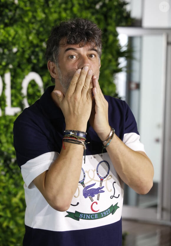 Décidément, il n'a vraiment mais vraiment pas de chance.
Stéphane Plaza pose lors d'un photocall lors du Festival de Televison de Monte Carlo. © Denis Guignebourg/Bestimage