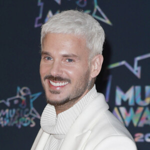 Matt Pokora au photocall de la 24ème édition des "NRJ Music Awards (NMA)" au Palais des Festivals à Cannes le 18 novembre 2022. © Christophe Aubert via Bestimage 