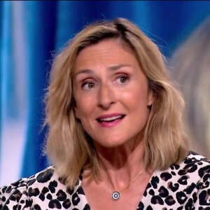 L'actrice de 45 ans a évoqué son couple en direct sur France 2.
Camille Chamoux est l'invité de Laurent Delahousse dans "20h30 le dimanche", dimanche 18 juin 2023.
© France 2 / 20h30 le dimanche