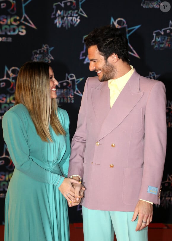 Amir et sa femme Lital Haddad au photocall de la 24ème édition des "NRJ Music Awards (NMA)" au Palais des Festivals à Cannes le 18 novembre 2022. © Dominique Jacovides / Bestimage 