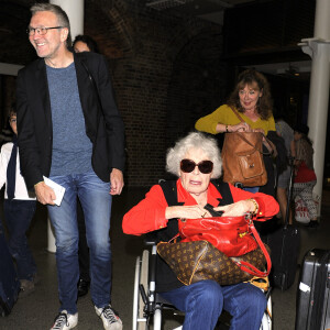 Exclusif - Prix Spécial - Laurent Ruquier et Claude Sarraute - La bande à Ruquier à la gare de St-Pancras repart de Londres après avoir fêté les 90 ans de Claude Sarraute à Londres le 24 juin 2017.