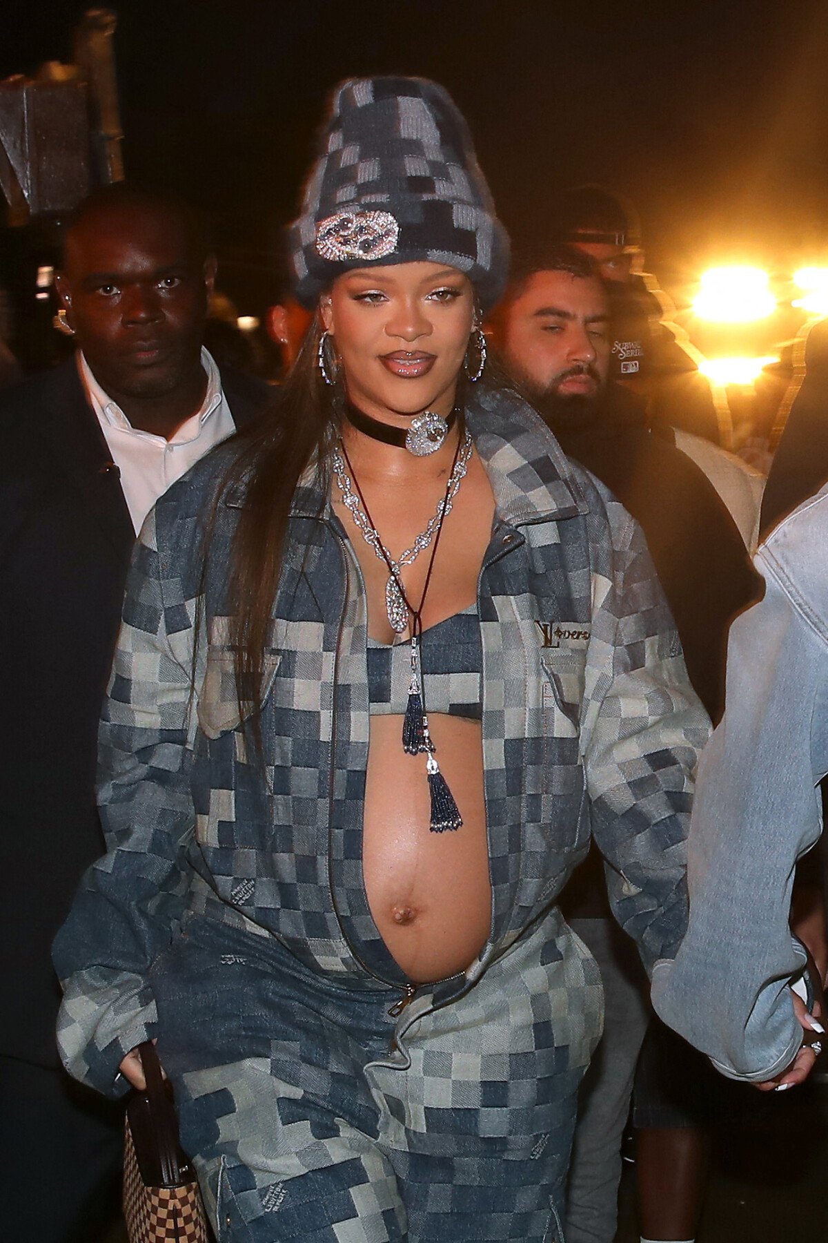 Photo : Rihanna enceinte - Défilé de mode Louis Vuitton Homme, Collection  Printemps-Été 2024 dans le cadre de la Fashion Week de Paris, France, le 20  Juin 2023. © Olivier Borde / Bertrand Rindoff / Bestimage - Purepeople