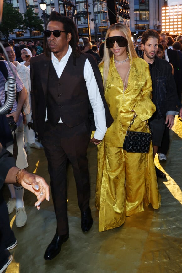 Beyoncé et Jay-Z - Arrivées au défilé de mode masculine prêt à porter printemps/été de la maison Louis Vuitton à Paris, le 20 juin 2023 © Olivier Borde / Bertrand Rindoff / Bestimage