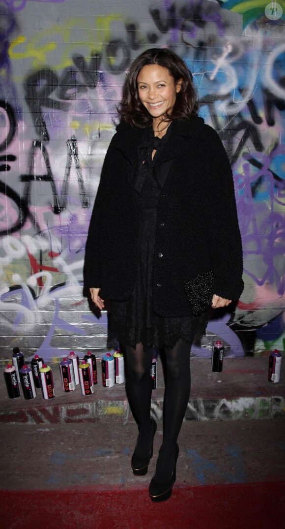 Thandie Newton à Londres lors de la première du film Banksy : Exit Through the Gift Shop le 1er mars 