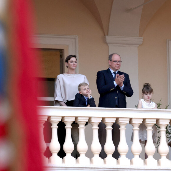 Le prince Albert II de Monaco, la princesse Charlene et leurs enfants, le prince héréditaire Jacques et la princesse Gabriella durant la célébration de la traditionnelle fête de la Saint Jean à Monaco le 23 juin 2023. © Claudia Albuquerque / Bestimage 