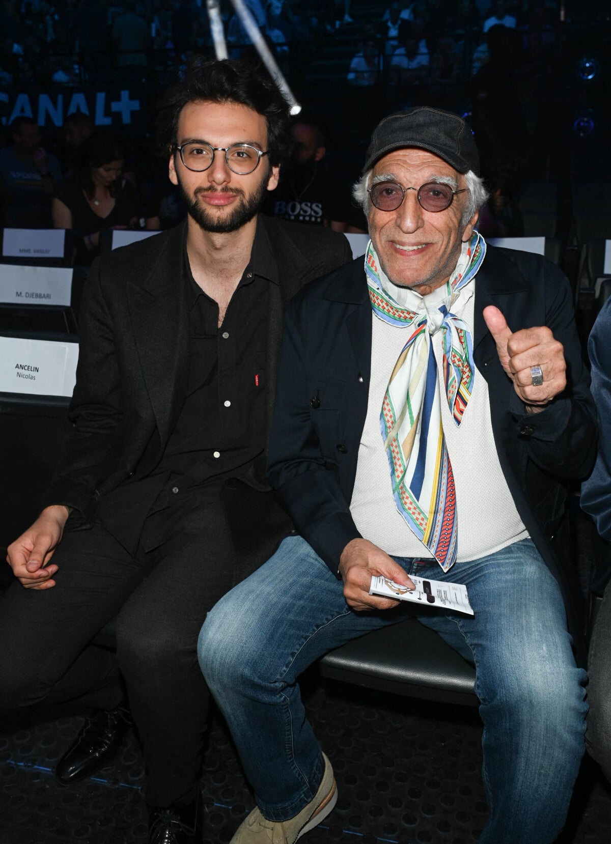 Photo Gérard Darmon, son fils Jules Darmon Les célébrités assistent