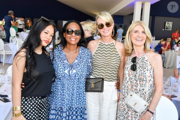 Exclusif - Laeticia Hallyday, sa fille Joy et guest dans l'Espace VIP lors de la 9ème édition du "Longines Paris Eiffel Jumping" au Champ de Mars à Paris, France, le 25 juin 2023. © Perusseau-Veeren/Bestimage 