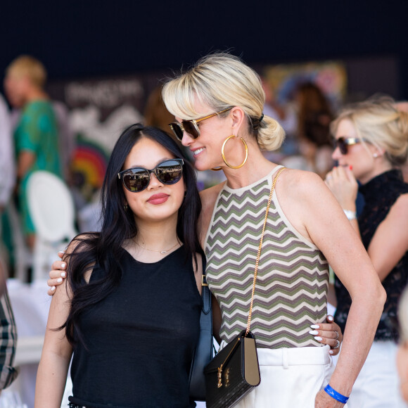 Exclusif - Joy Hallyday et Laeticia Hallyday dans l'Espace VIP lors de la 9ème édition du "Longines Paris Eiffel Jumping" au Champ de Mars à Paris, France, le 25 juin 2023. © Perusseau-Veeren/Bestimage 