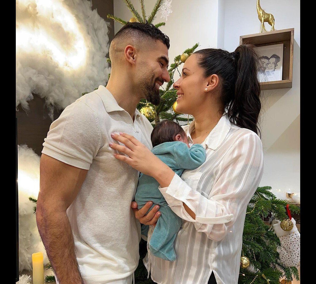 Photo : Immédiatement, Shanna a appelé les pompiers. Jonathan Matijas et Shanna  Kress avec leur fils Loüka - Purepeople