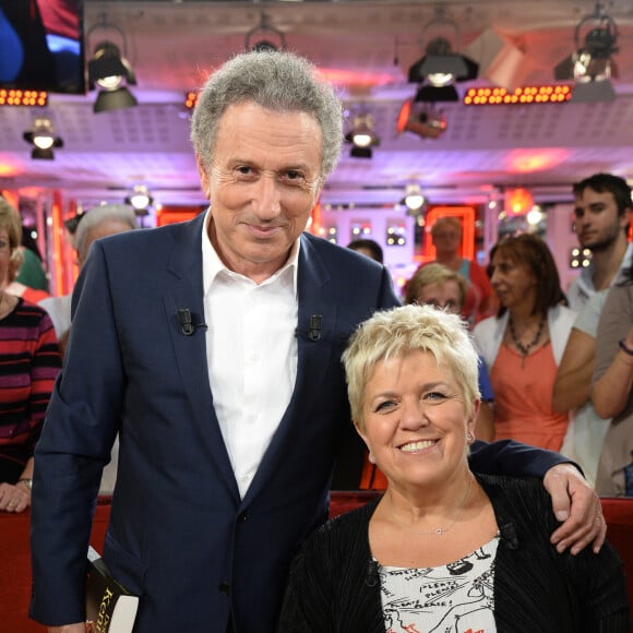 L'occasion de se pencher sa vie amoureuse, elle qui en a déjà parlé dans "Vivement Dimanche".
Michel Drucker et Mimie Mathy - Enregistrement de l'emission "Vivement Dimanche" a Paris le 2 octobre 2013. L'emission sera diffusee le 6 octobre 2013.