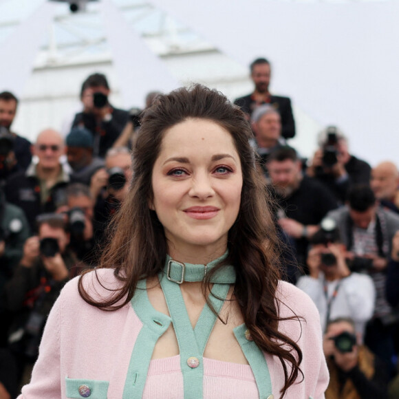 Marion Cotillard au photocall de "Little Girl Blue" lors du 76ème Festival International du Film de Cannes, le 21 mai 2023. © Jacovides / Moreau / Bestimage