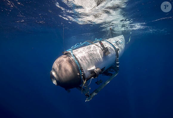 Et tout laisse à penser qu'il sera impossible de retrouver quoique ce soit.
Titanic : un sous-marin touristique explorant l'épave disparaît, des recherches lancées Le sous-marin touristique, qui compte cinq personnes à bord, devait explorer l'épave du célèbre navire, naufragé en 1912. © OceanGate Expeditions via Bestimage 