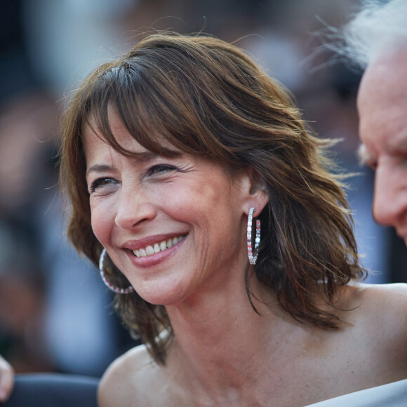 François Ozon, Sophie Marceau, André Dussollier - Montée des marches du film " Tout s'est bien passé " lors du 74ème Festival International du Film de Cannes. Le 7 juillet 2021 © Borde-Jacovides-Moreau / Bestimage