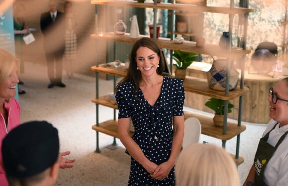 Catherine (Kate) Middleton, princesse de Galles, inaugure la communauté résidentielle de Hope Street à Southampton, le 27 juin 2023. Cette communauté pionnière pilotera une nouvelle approche pour soutenir les femmes dans le système judiciaire. 