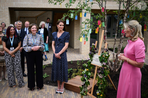 Catherine (Kate) Middleton, princesse de Galles, inaugure la communauté résidentielle de Hope Street à Southampton, le 27 juin 2023. Cette communauté pionnière pilotera une nouvelle approche pour soutenir les femmes dans le système judiciaire. 