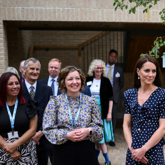 Catherine (Kate) Middleton, princesse de Galles, inaugure la communauté résidentielle de Hope Street à Southampton, le 27 juin 2023. Cette communauté pionnière pilotera une nouvelle approche pour soutenir les femmes dans le système judiciaire. 