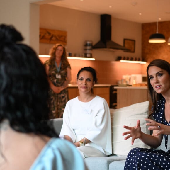 Catherine (Kate) Middleton, princesse de Galles, inaugure la communauté résidentielle de Hope Street à Southampton, le 27 juin 2023. Cette communauté pionnière pilotera une nouvelle approche pour soutenir les femmes dans le système judiciaire. 