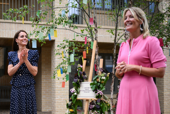 Catherine (Kate) Middleton, princesse de Galles, inaugure la communauté résidentielle de Hope Street à Southampton, le 27 juin 2023. Cette communauté pionnière pilotera une nouvelle approche pour soutenir les femmes dans le système judiciaire. 