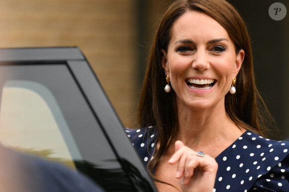 Kate Middleton était à Southampton pour un nouveau projet.
Catherine (Kate) Middleton, princesse de Galles, inaugure la communauté résidentielle de Hope Street à Southampton. Cette communauté pionnière pilotera une nouvelle approche pour soutenir les femmes dans le système judiciaire. 