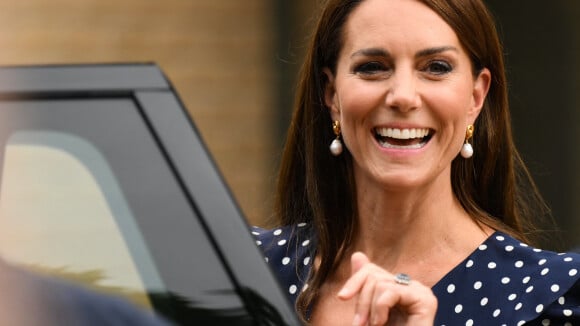 Kate Middleton à nouveau en solo : retrouvailles chaleureuses avec une proche de William, elle recycle encore un look iconique