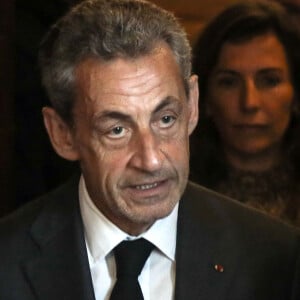 Les parents de Giulia pourraient bien, toutefois, réfléchir à la suite de leurs aventures personnelles.
L'ancien président français Nicolas Sarkozy quitte le palais de justice du procès en appel d'une affaire de corruption au palais de justice de Paris le 17 mai 2023. © Stéphane Lemouton / Bestimage