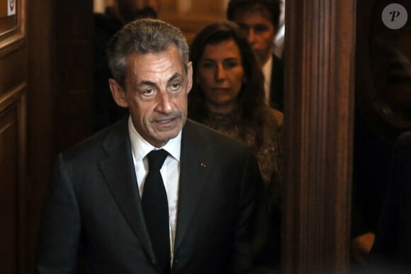 Les parents de Giulia pourraient bien, toutefois, réfléchir à la suite de leurs aventures personnelles.
L'ancien président français Nicolas Sarkozy quitte le palais de justice du procès en appel d'une affaire de corruption au palais de justice de Paris le 17 mai 2023. © Stéphane Lemouton / Bestimage