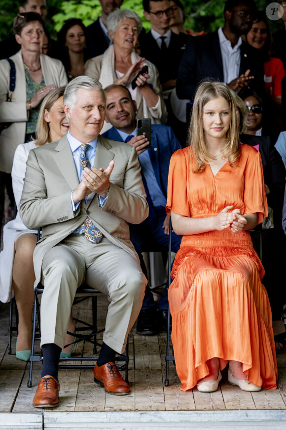 Le roi Philippe de Belgique et la princesse Eleonore - La famille royale Belge à l'occasion des 10 ans de royauté du roi Philippe assiste à une garden-party au domaine royal du château de Laeken avec 600 Belges de tout le pays le 13 mai 2023. 