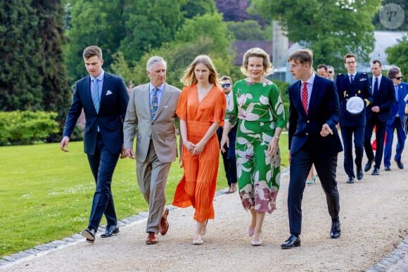 La reine Mathilde et le roi Philippe de Belgique, le prince Gabriel, le prince Emmanuel et la princesse Eleonore - La famille royale Belge à l'occasion des 10 ans de royauté du roi Philippe assiste à une garden-party au domaine royal du château de Laeken avec 600 Belges de tout le pays le 13 mai 2023. 