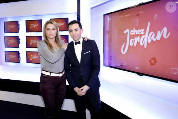 Exclusif - Amandine Pellissard - Jordan de Luxe pose avec ses invités de l'émission "Chez Jordan" à Paris le 15 octobre 2022. © ©édric Perrin/Bestimage 