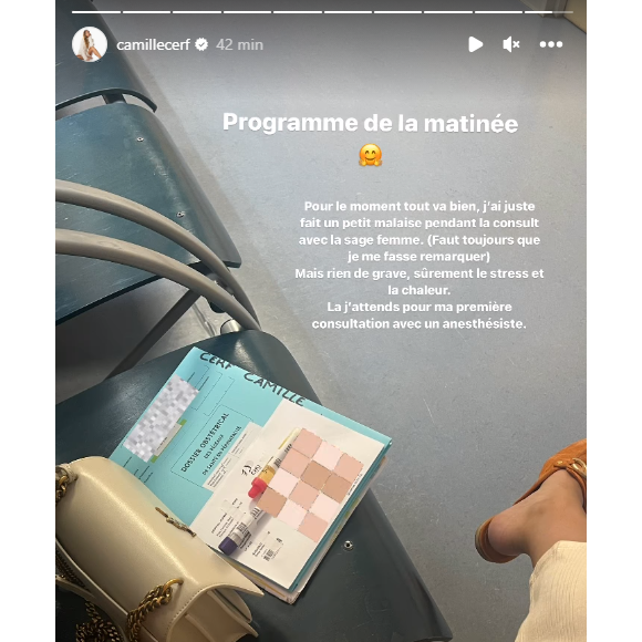 "Pour le moment, tout va bien. J'ai juste fait un petit malaise pendant la consultation avec la sage-femme. (Faut toujours que je me fasse remarquer.) Mais rien de grave, sûrement le stress et la chaleur", a-t-elle néanmoins ajouté, rassurante.
Camille Cerf, enceinte de son premier enfant, donne de ses nouvelles sur Instagram.