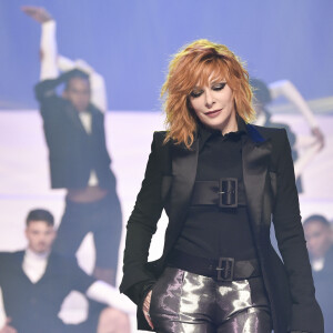 Depuis, la tristesse des fans de la chanteuse est immense
Mylène Farmer - Défilé de mode Haute-Couture printemps-été 2020 "Jean Paul Gaultier" à Paris. Le 22 janvier 2020 