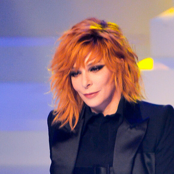 Mylène Farmer lors du dernier défilé de mode Haute-Couture printemps-été 2020 "Jean-Paul Gaultier" au théâtre du Châtelet à Paris, France, le 22 janvier 2020. Communiqué de presse envoyé vendredi 17 janvier par la maison Jean Paul Gaultier signé du couturier lui-même, il précisait : "Le 22 janvier 2020, je fêterai mes 50 ans de carrière dans la mode avec un grand défilé-show Haute Couture, au Théâtre du Chatelet. Ce sera aussi mon dernier défilé". © Veeren-Clovis/Bestimage 