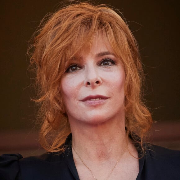 Mylène Farmer - Montée des marches du film " OSS 117 : Alerte rouge en Afrique Noire " lors du 74ème Festival International du Film de Cannes. Le 17 juillet 2021 © Borde-Jacovides-Moreau / Bestimage 