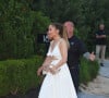 Le milliardaire Michael Rubin avait convié de nombreuses vedettes à venir célébrer la fête nationale américaine dans les Hamptons
Jennifer Lopez, Ben Affleck et leur famille arrivent à la fête du 4 juillet de Michael Rubin dans son domaine des Hamptons
