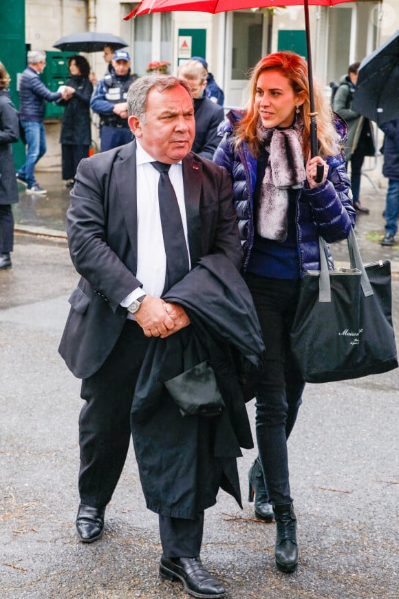 Francis Szpiner, Sarah Saldmann - Arrivés aux obsèques de l'avocat Hervé Temime au cimetière du Montparnasse à Paris, France, le 14 avril 2023. © Clovis-Jacovides/Bestimage 