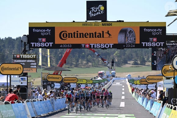 Nico Vereecken / Panoramic - Tour de France 2022 - Étape 14, 195 kms avec Départ à Saint-Etienne et Arrivée à Mende, France le 16/07/2022. 