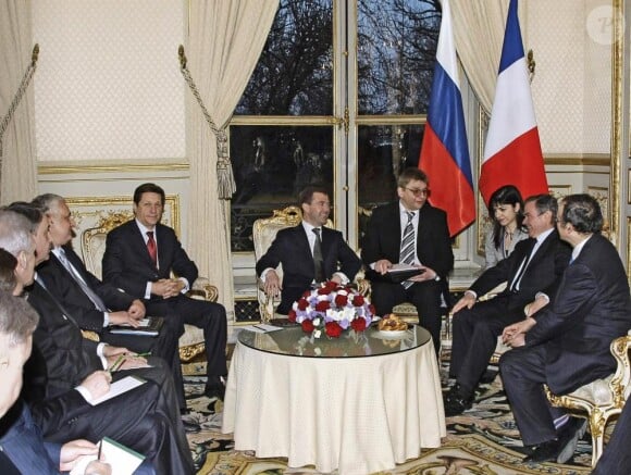 Nicolas Sarkozy reçoit Dmitri Medvedev et son épouse Svetlana. 02/03/2010