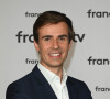 Après l'annonce du départ de Samuel Etienne, c'est Jean-Baptiste Marteau qui a été désigné pour le remplacer.
Jean-Baptiste Marteau au photocall pour la conférence de presse de rentrée de France TV à la Grande Halle de la Villette à Paris, France, le 6 juillet 2022. © Coadic Guirec/Bestimage