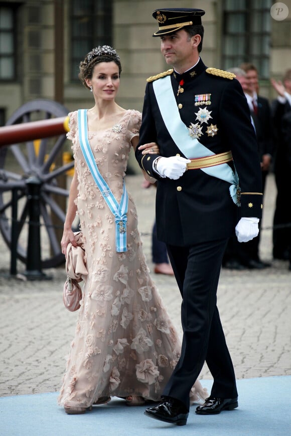 Arrivée de Felipe et Letizia d'Espagne - Le mariage de Victoria de Suède avec Daniel Westling à Stockholm le 19 juin 2010