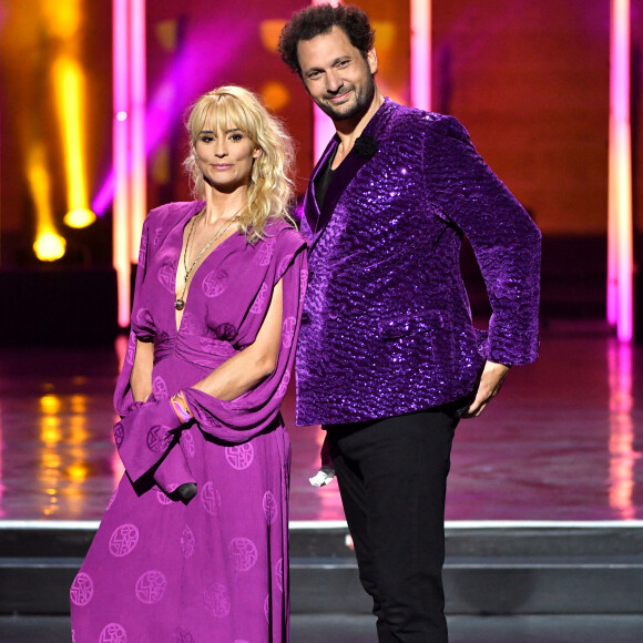 Exclusif - Eric Antoine et Elodie Gossuin durant l'enregistrement de la seconde émission de télévision "Le Plus Grand Karaoké de France" dans le théâtre antique d'Orange, diffusée le 29 septembre à 21h10 sur M6. © Bruno Bebert / Bestimage 